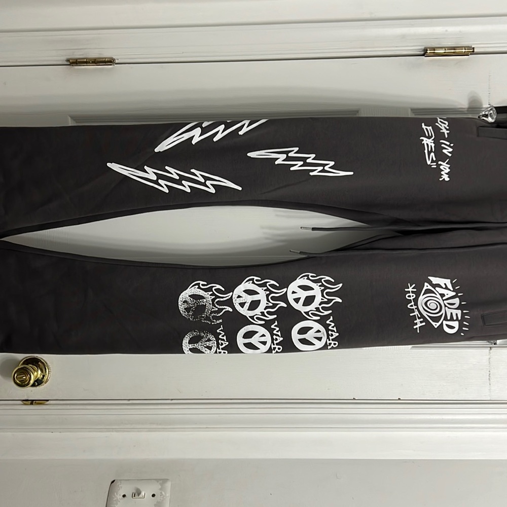 Flared sweatpants
